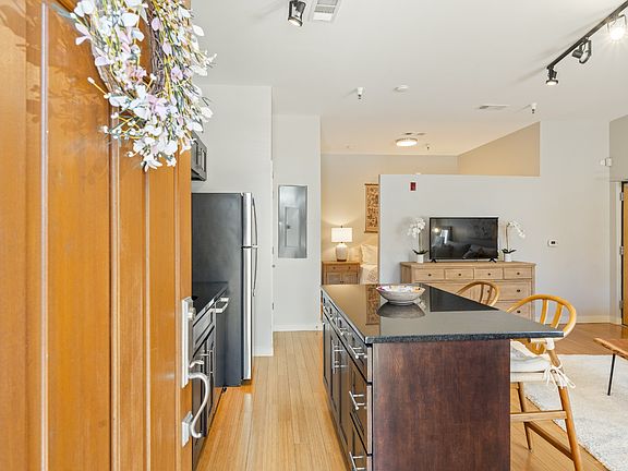 4th image of 1704 18th Ave S