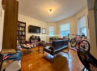 103 Gordon St, Brighton, MA 02135