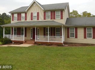 1414 Creek Rd, Toms Brook, VA 22660