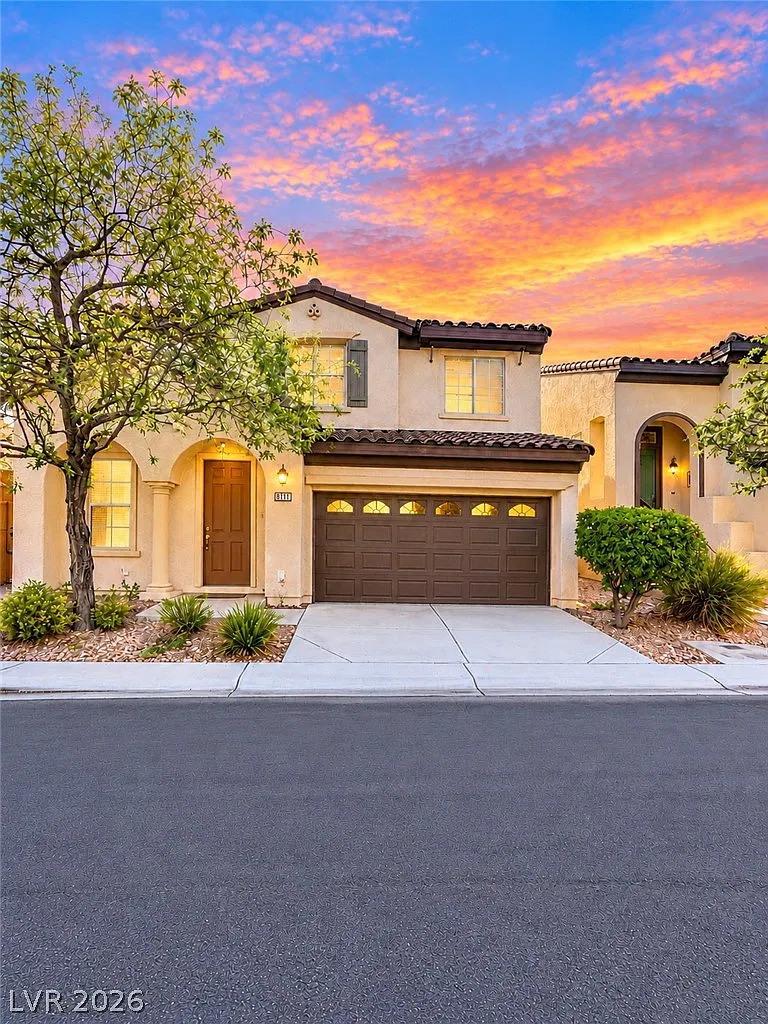 4 bed, 2.5 bath, 1875 sqft, $2,050 — Photo 1