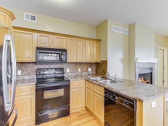 4th image of 4923 Breckenridge Ave