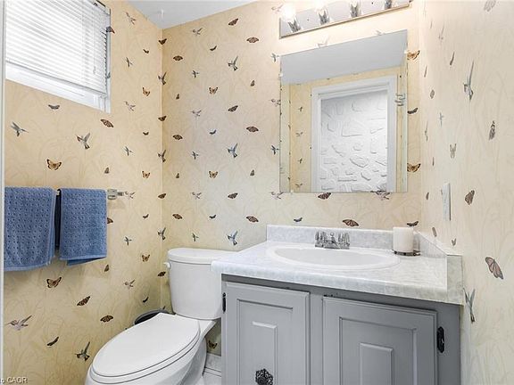 4th image of 1951 Rathburn Rd E #79