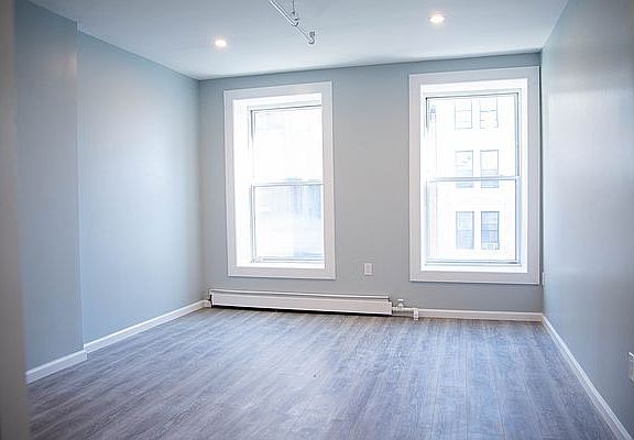 2nd image of 162 W 123rd St APT 4