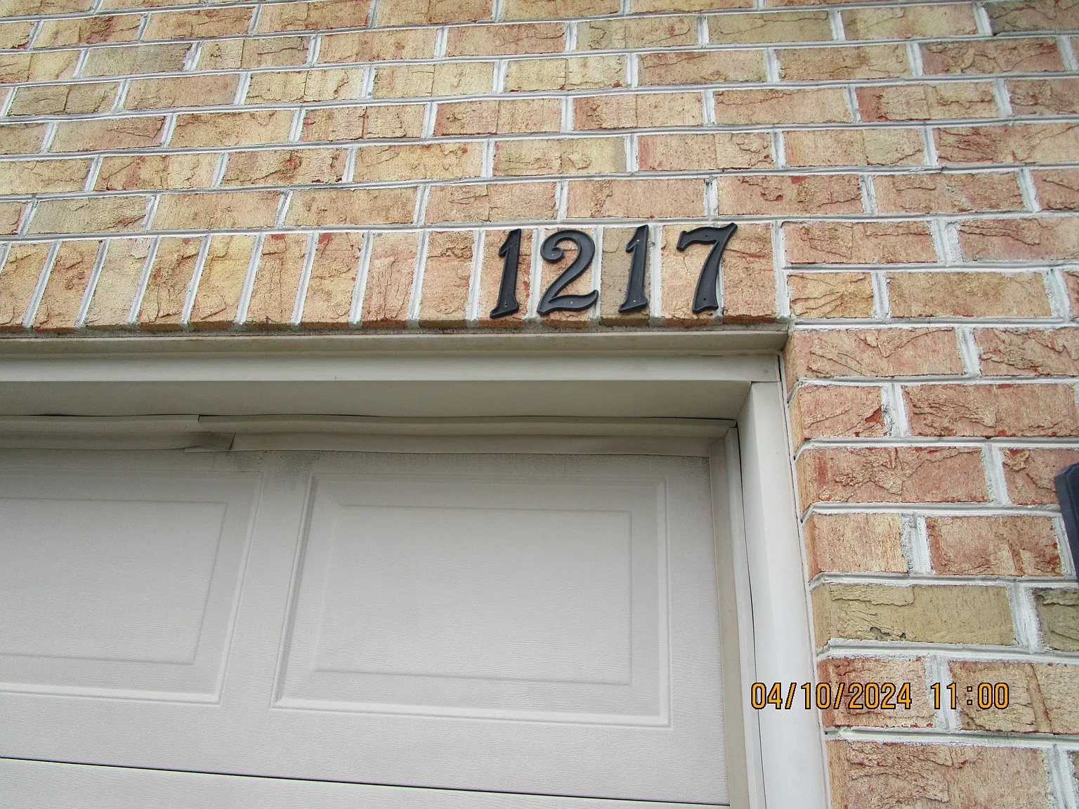 2 bed, 1250 sqft, $1,700 — Photo 2