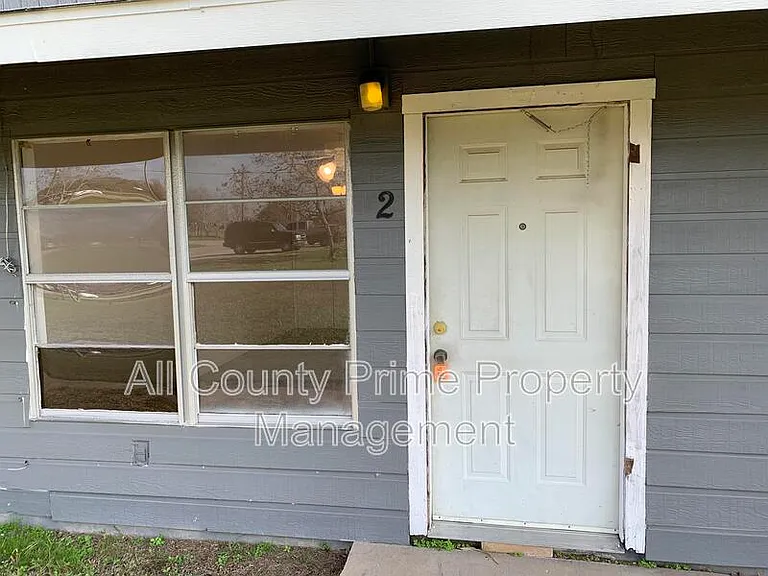 500 Austin Rd #2 — Photo 2
