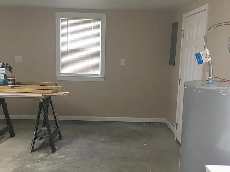 110 Wesley Rd — Photo 16