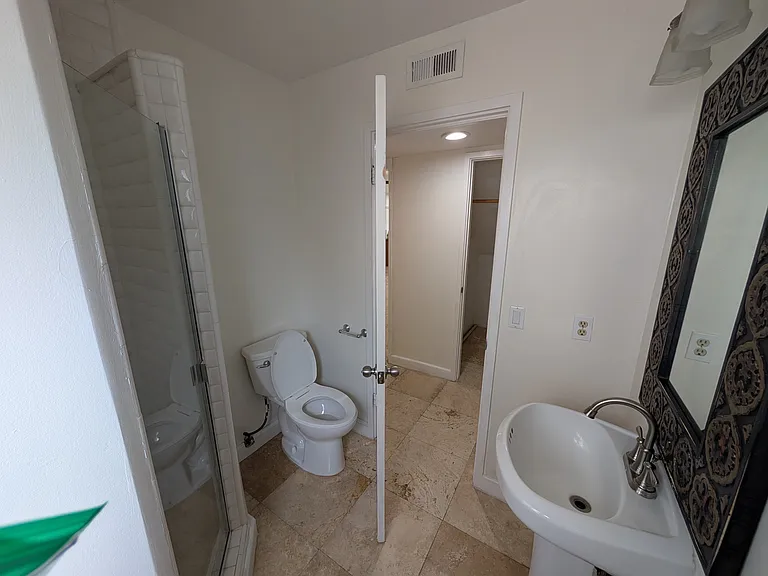 1094 Stillwell Ave — Photo 7