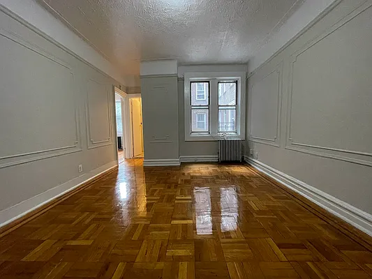 Rented by Hillel Realty Group | media 5