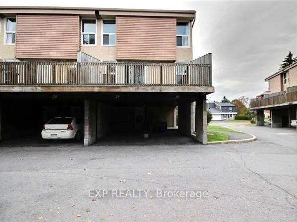 3415 Uplands Dr #29, Ottawa, ON K1V 9N4