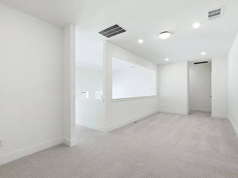 7143 Lathrop Ln — Photo 12