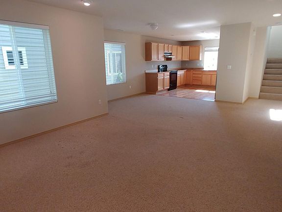 5th image of 9153 229th Pl NE