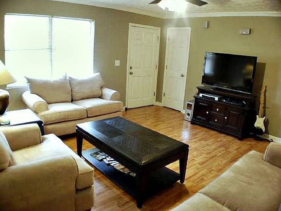 3rd image of 2144 Oland Cir
