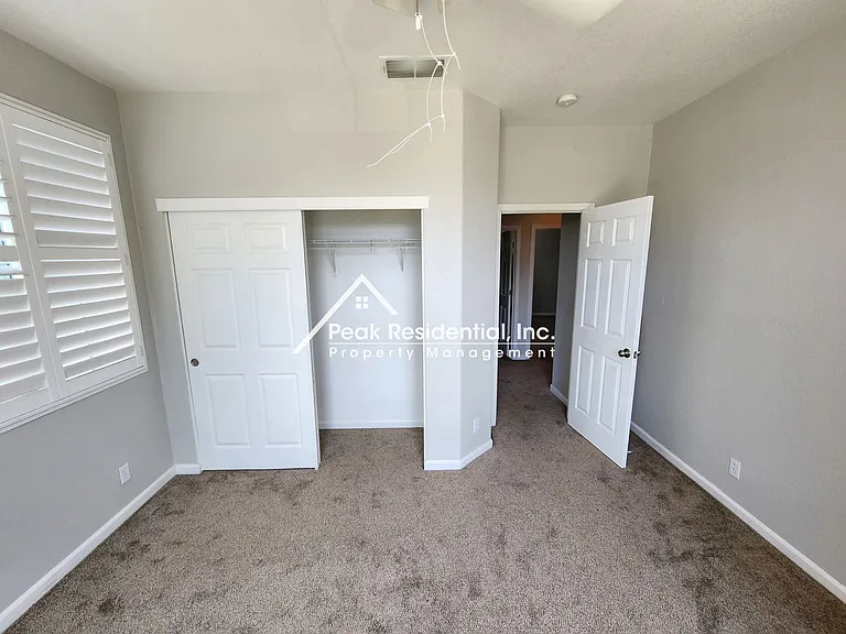 1119 Green Ridge Dr — Photo 20