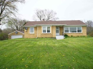 1970 Leonard Rd, Rockford, IL 61109