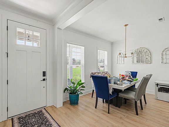 5th image of 409 Plantation Blvd