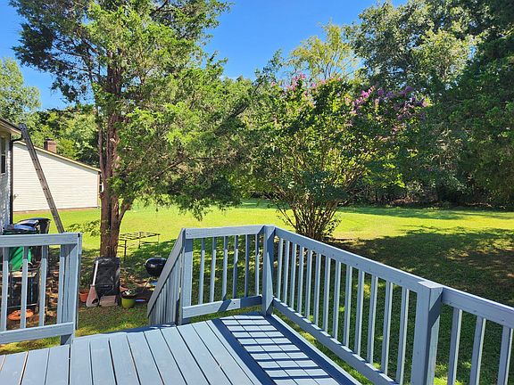 3rd image of 7205 Brigmore Dr