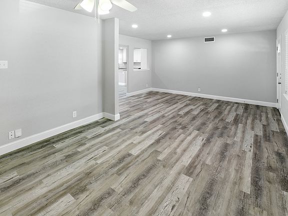 5th image of 1223 Dumont Dr