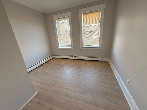 4th image of 18 Wright Ave #4E