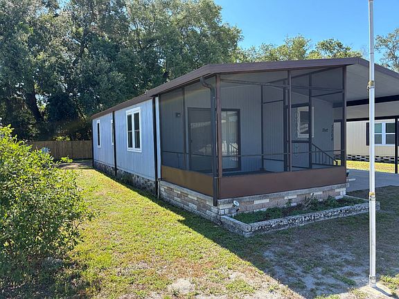 2nd image of 3204 Blue Lagoon Dr