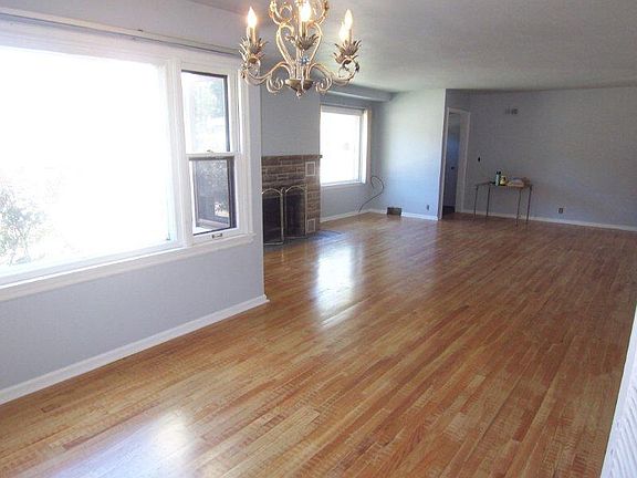 Dinning Room/Living Room