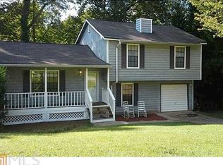 386 Shamrock Ct, Tucker, GA 30084