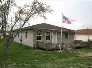 1627 Maple St, Kenova, WV 25530