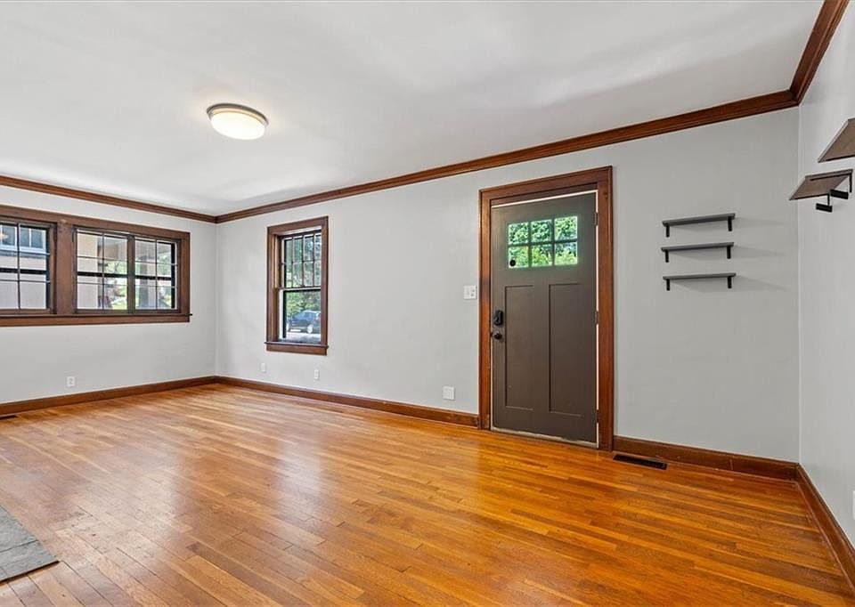 4461 Booth St, Kansas City, KS 66103 Zillow