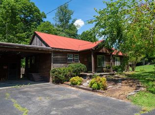 1755 Hawkins Crawford Rd, Cookeville, TN 38501