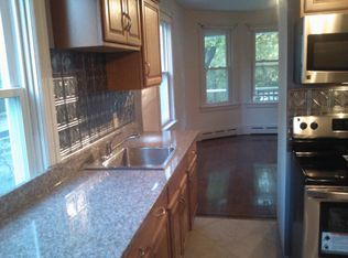 133 Brookfield Rd, Riverside, RI 02915