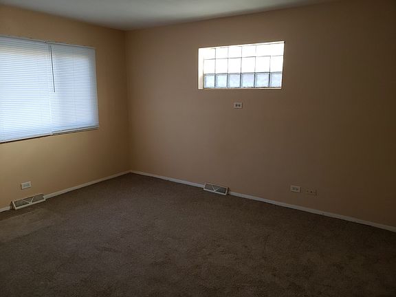 4th image of 14840 Hoyne Ave #2