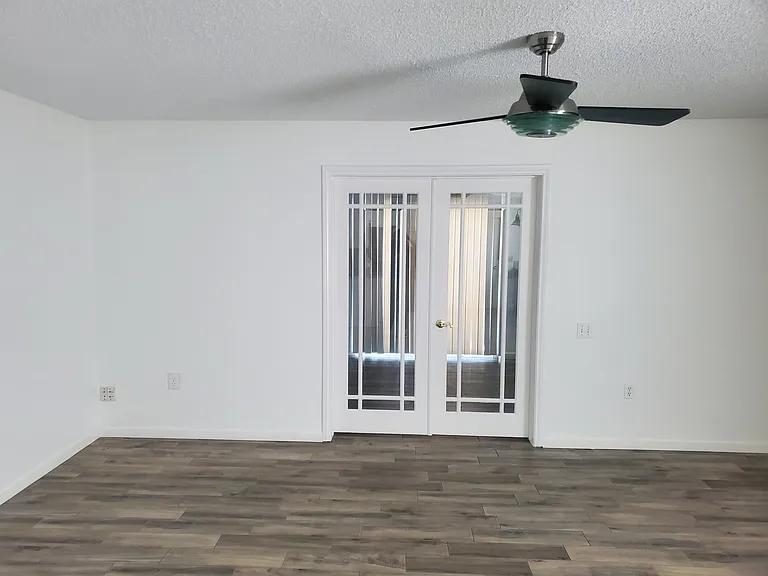 77329 Rhode Island Ct — Photo 2