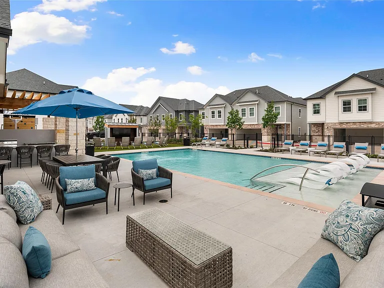 28325-128 Birnham Woods Dr — Photo 29