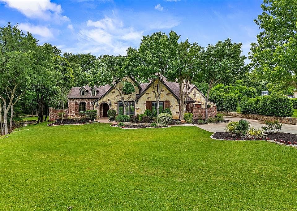1st image of 5109 River Hill Dr