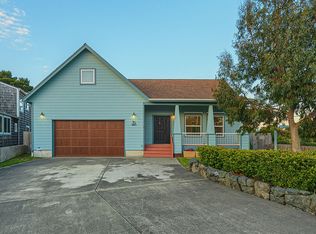 2927 Ruby Ct, Bandon, OR 97411