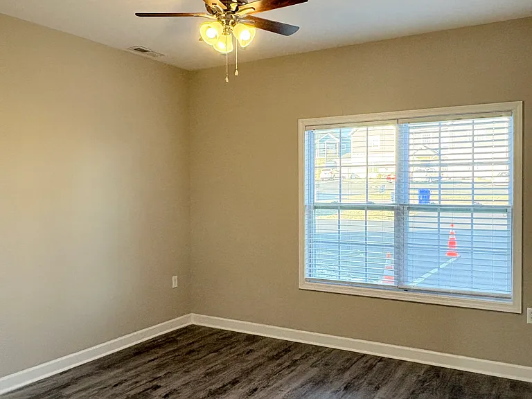 258 Spring Creek Ave — Photo 8