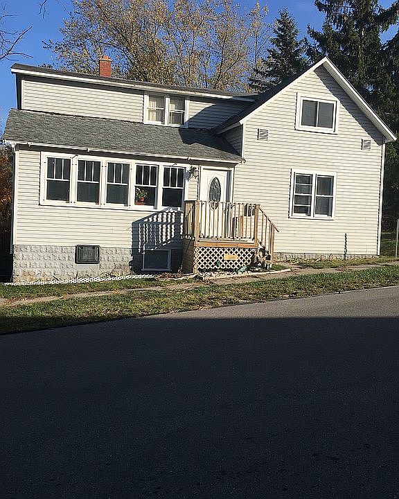 West side/ front