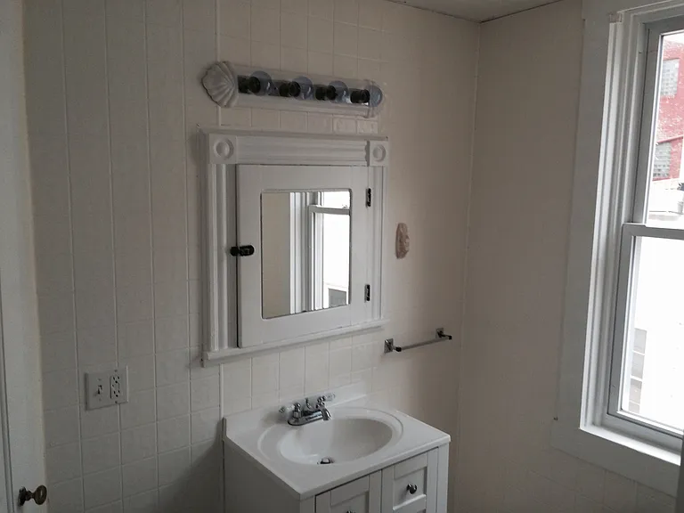 46 E Main St — Photo 6