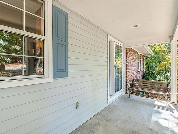 3rd image of 8578 Spruce Cir