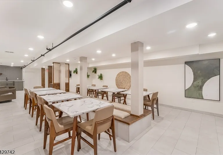 189 Dayton Ave #101 — Photo 12