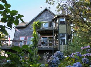 495 Avalon Way, Tillamook, OR 97141