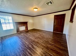 649 Esplanade St #B, Lake Charles, LA 70607