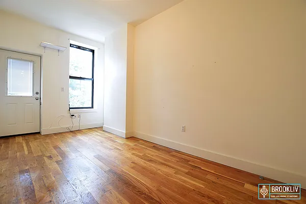 Rented by null | media 22