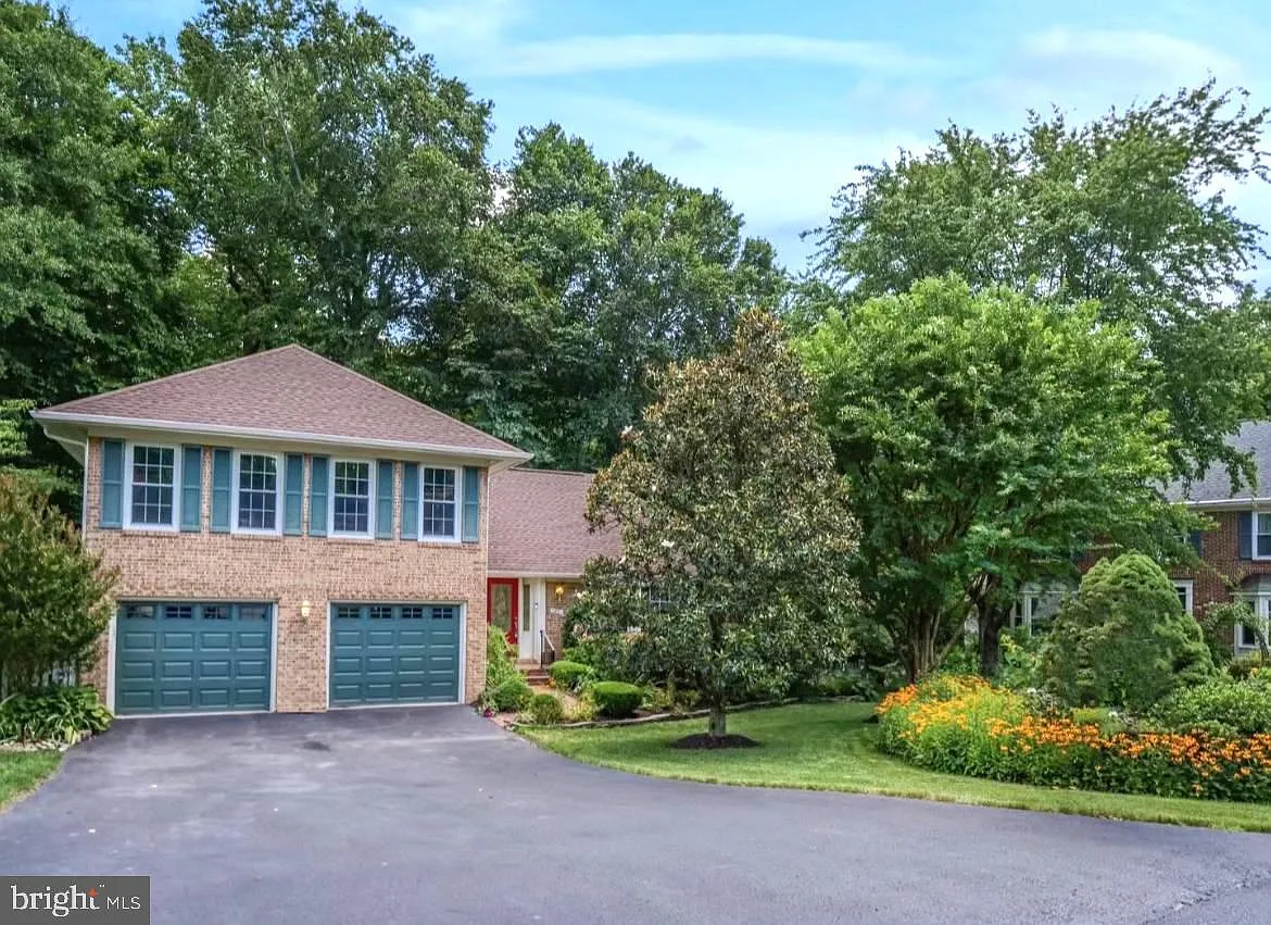 7821 Windy Point Ct photo 1