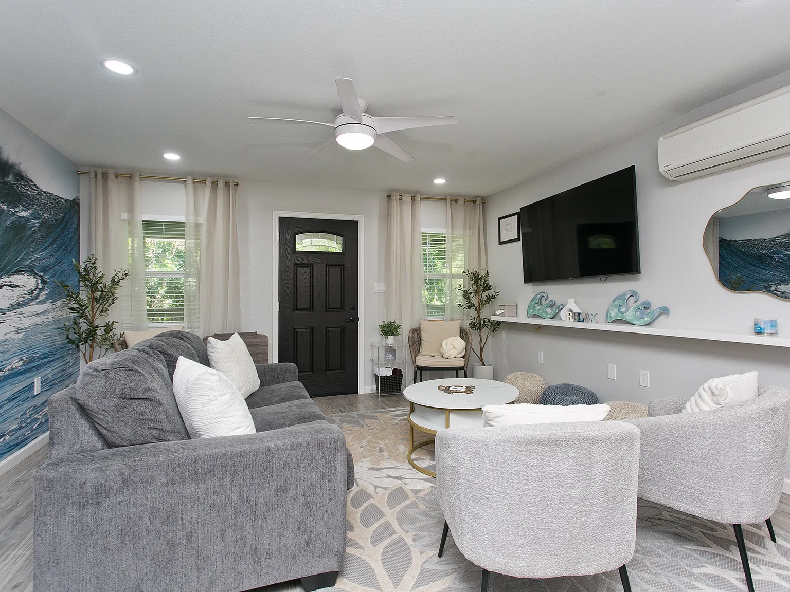 3 bed, 1157 sqft, $5,800 — Photo 2