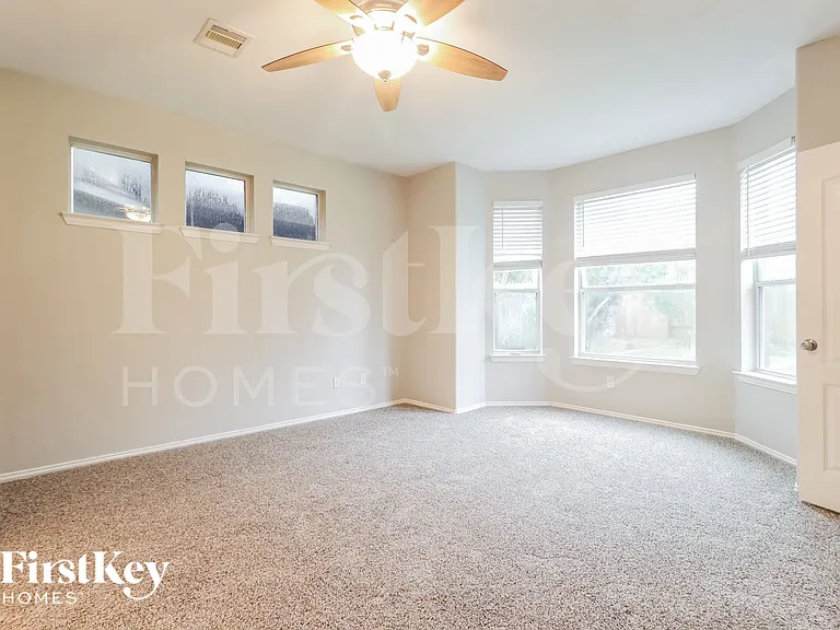 26029 Kings Mill Crest Dr — Photo 10