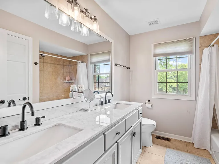 840 S Loomis St — Photo 12