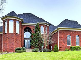 18905 Ridgeleigh Ln, Louisville, KY 40245