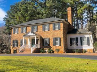 880 Stonewall Jackson Trl, Martinsville, VA 24112