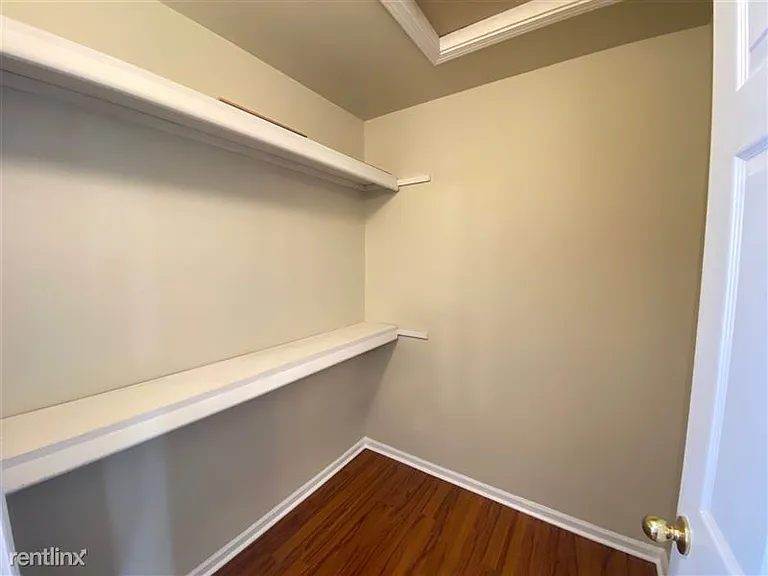 6710 Summerdale Ct E — Photo 21