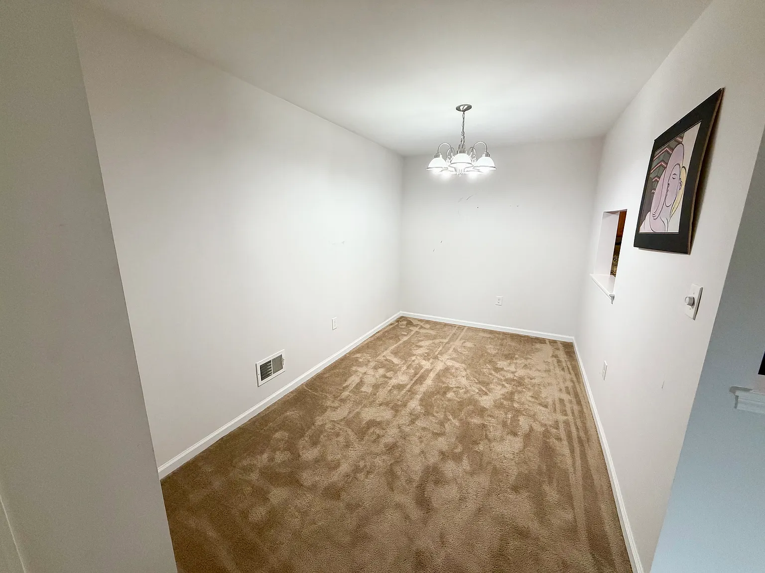 2 bed, 1177 sqft, $2,350 — Photo 4